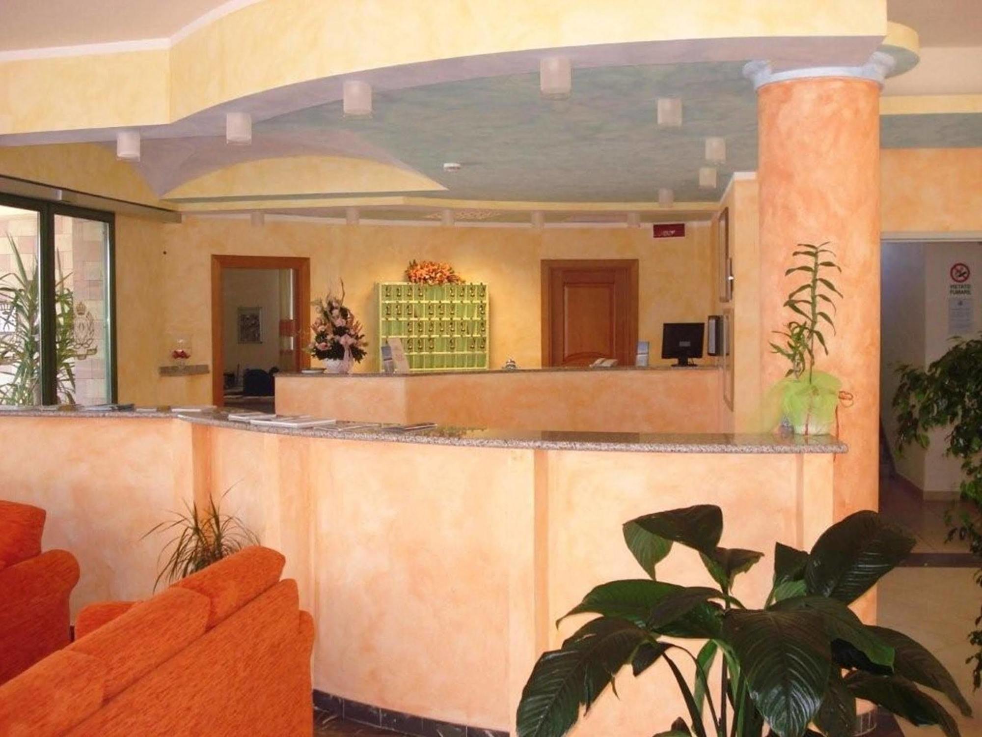 Hotel Baia Marina Orosei Eksteriør billede